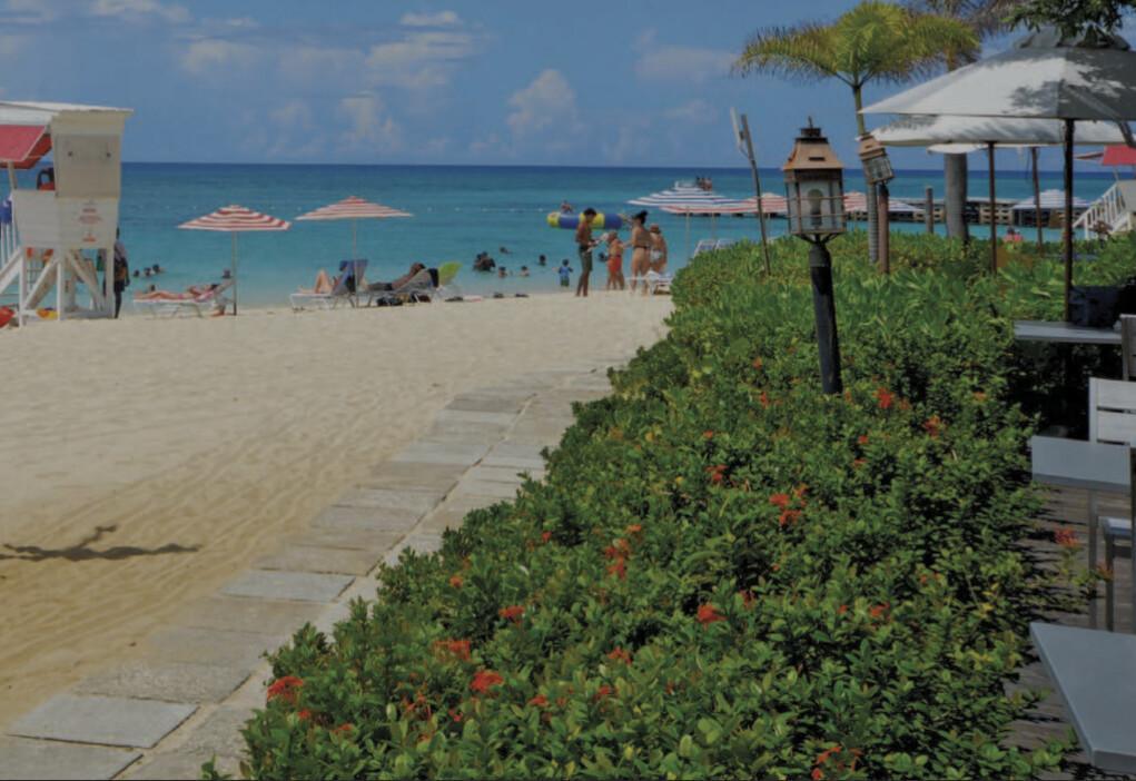 Doctor's Cave Beach, Montego Bay Doctor's Cave Beach, Montego Bay