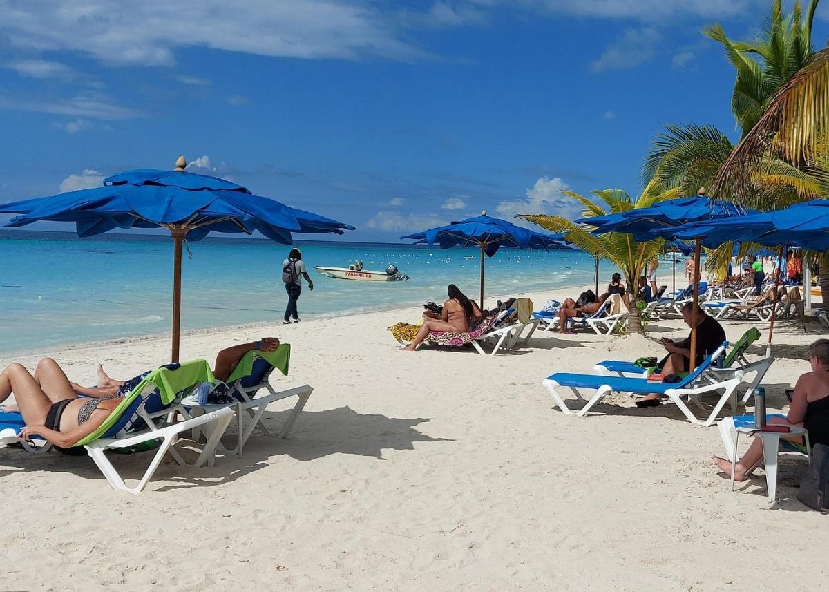 Seven Mile Beach, Negril Seven Mile Beach, Negril