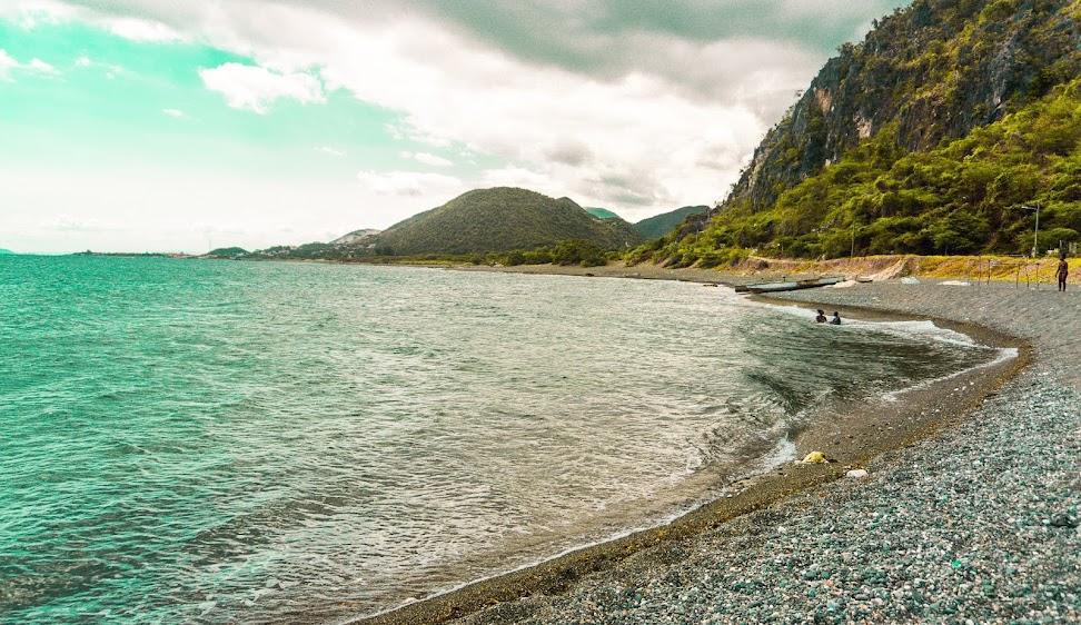 Lighthouse Surf Beach in Bull Bay, Kingston Lighthouse Surf Beach in Bull Bay, Kingston
