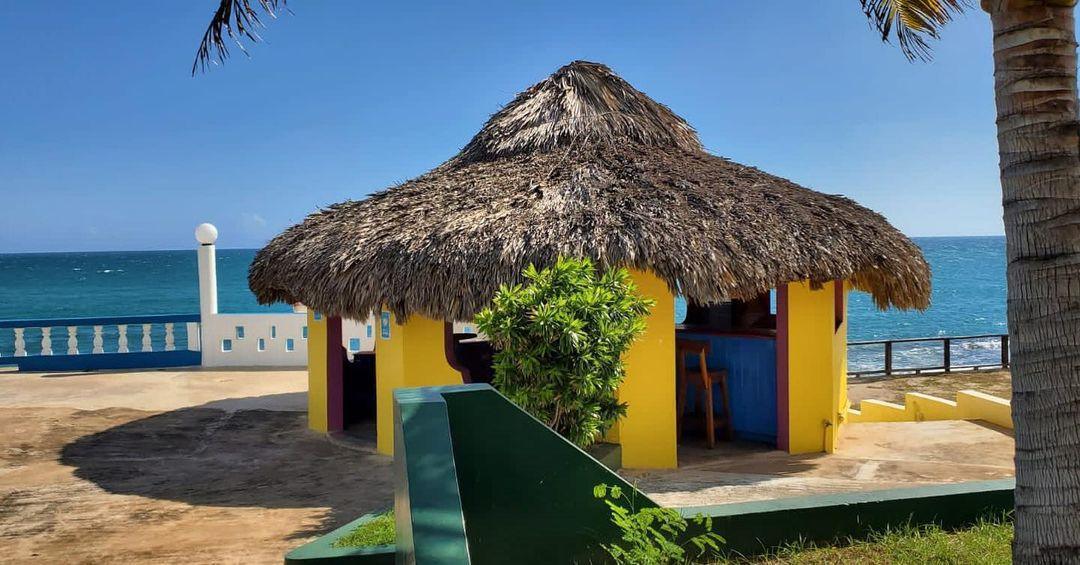 Sunset Resort and Villas, Treasure Beach