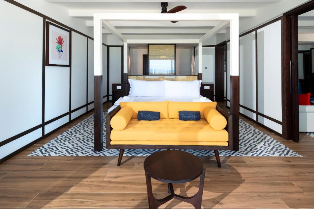 Ocean Coral Spring Resort, Falmouth Ocean Coral Spring Resort, Falmouth