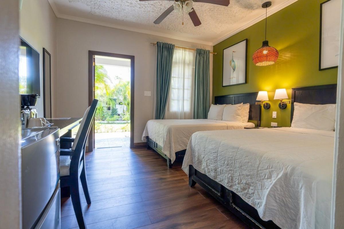 Travelers Beach Resort, Negril