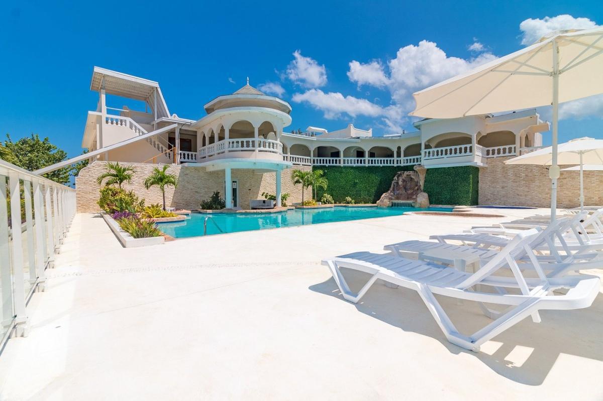 Travelers Beach Resort, Negril