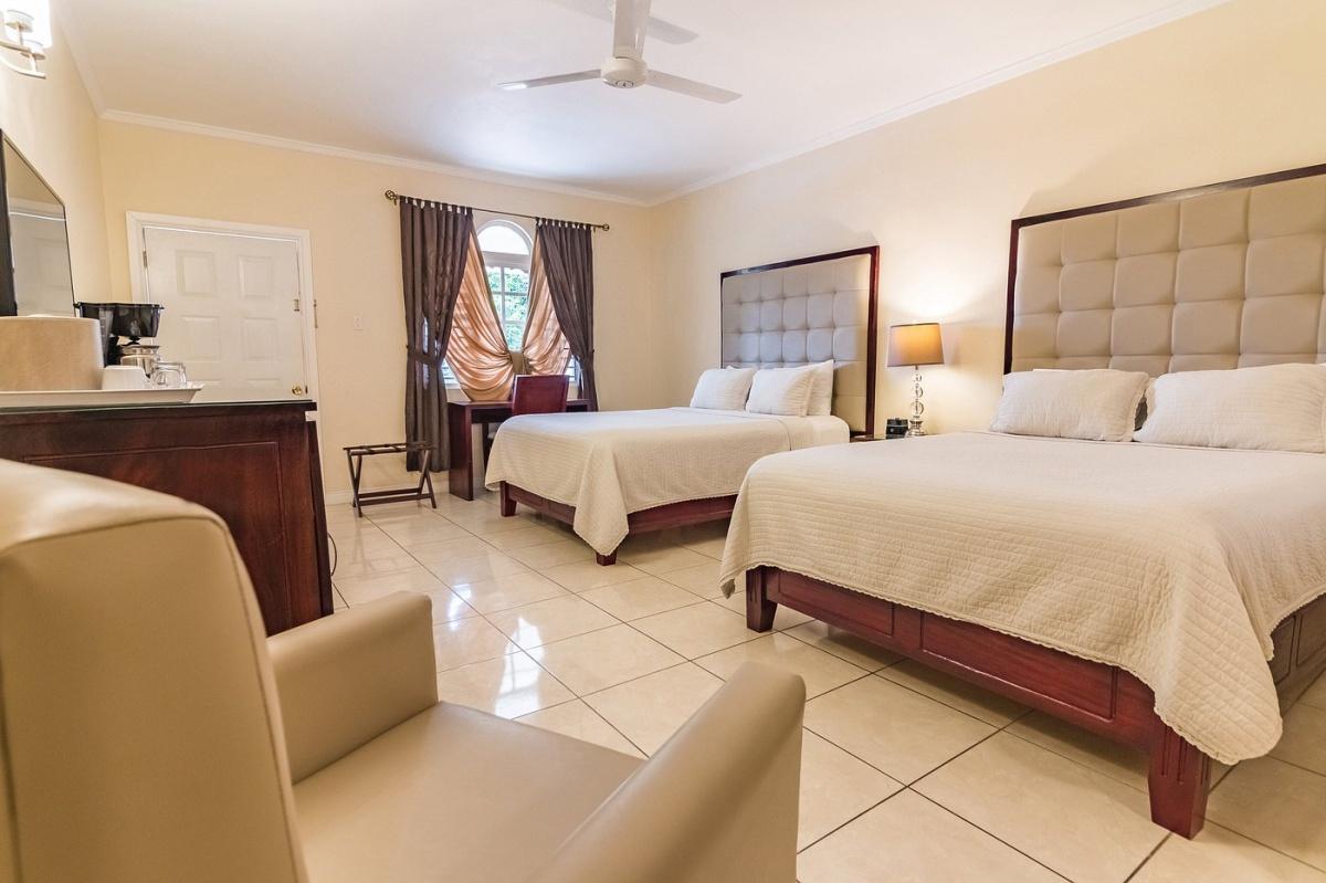 Travelers Beach Resort, Negril