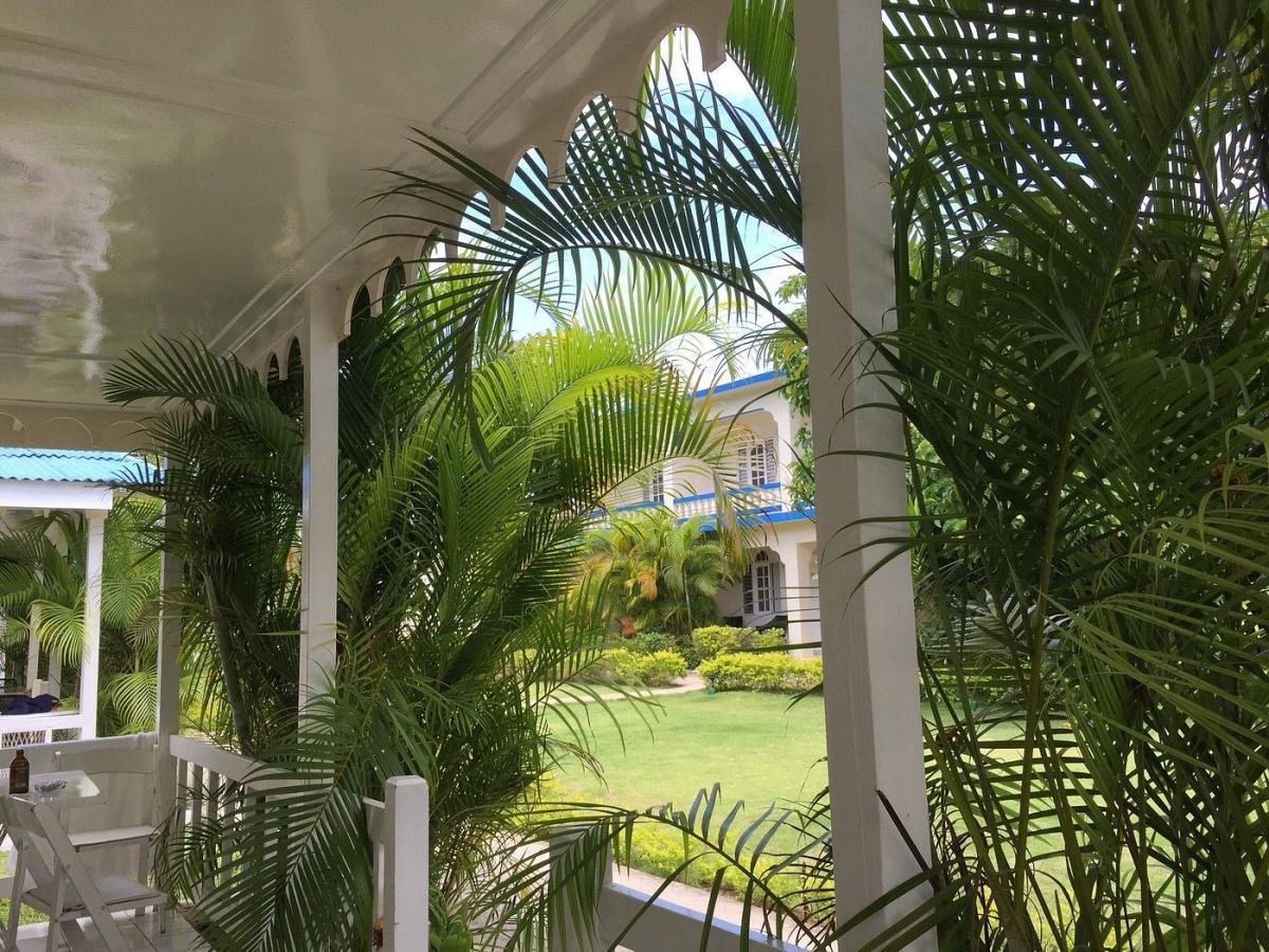Travelers Beach Resort, Negril
