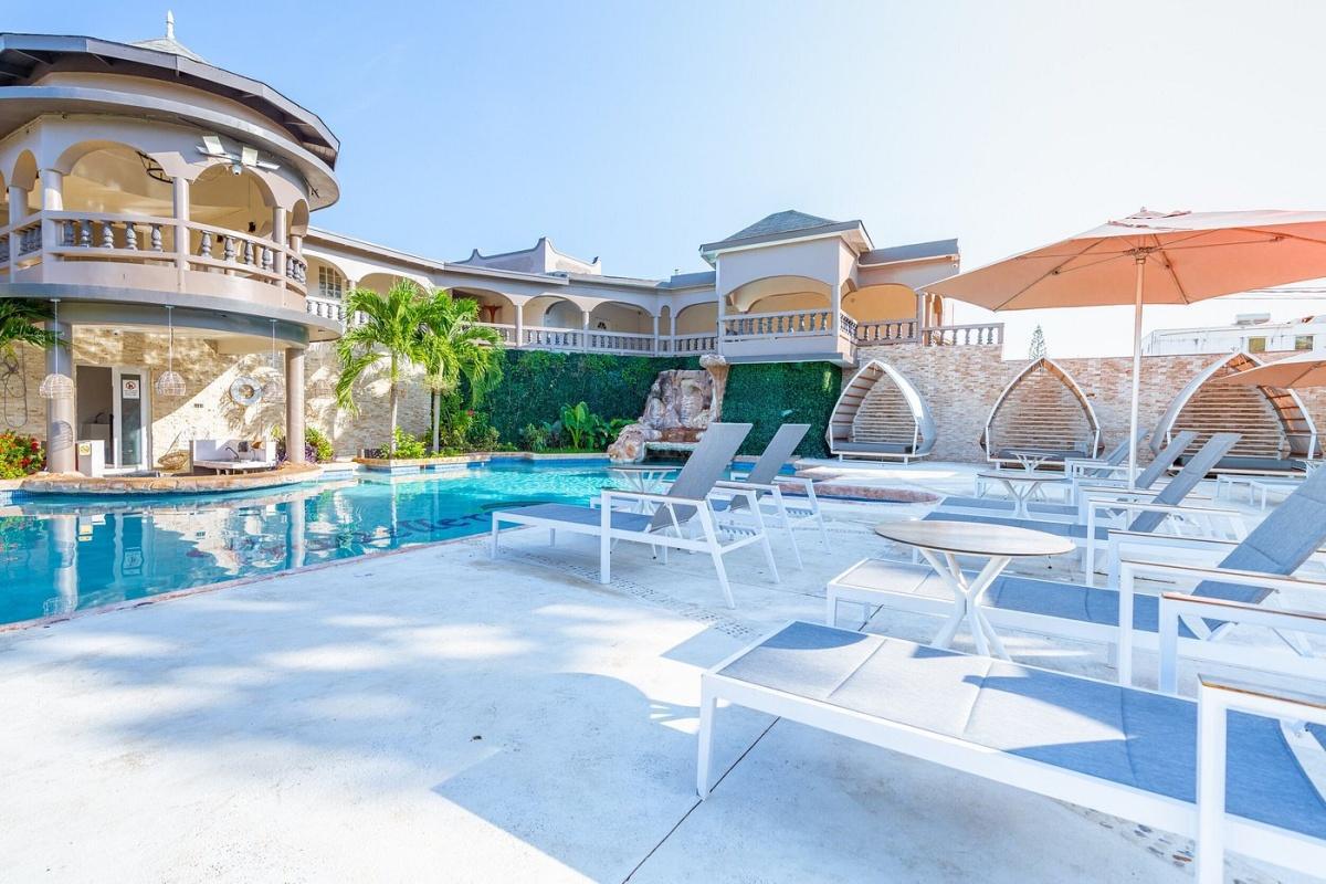Travelers Beach Resort, Negril