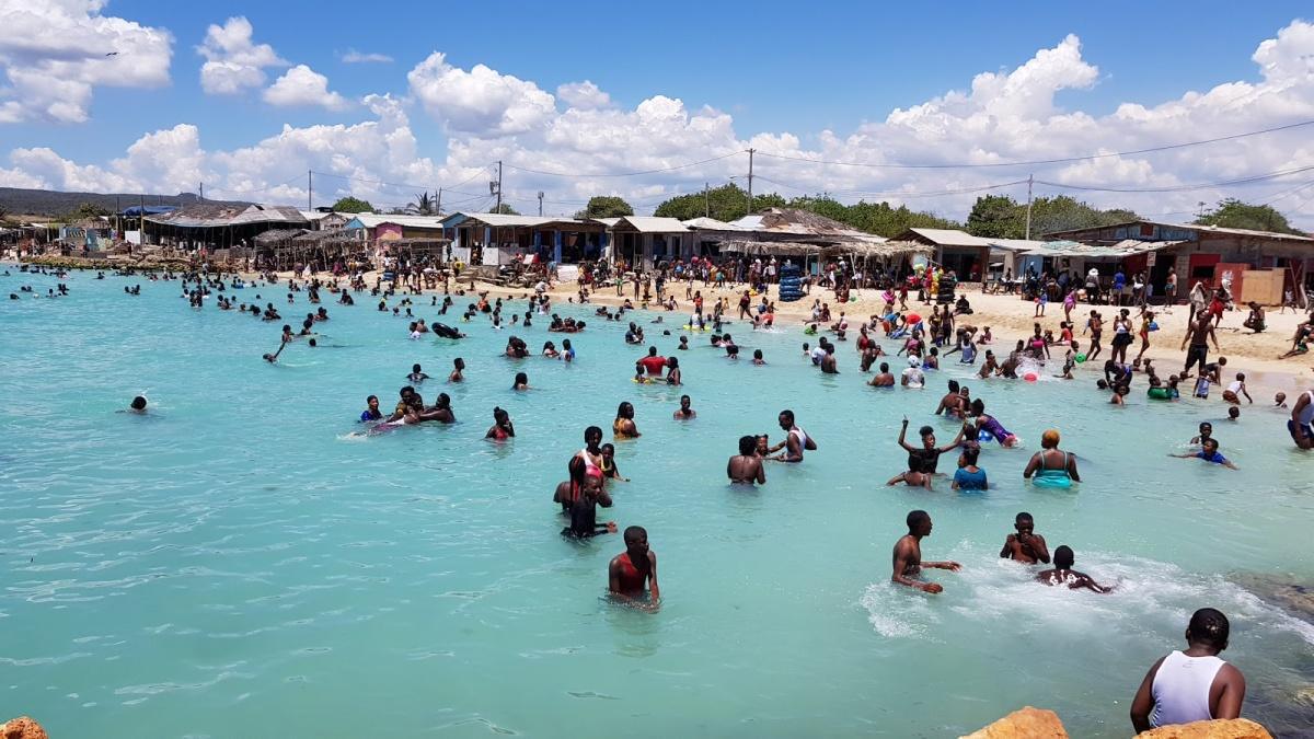 Hellshire Beach, Kingston