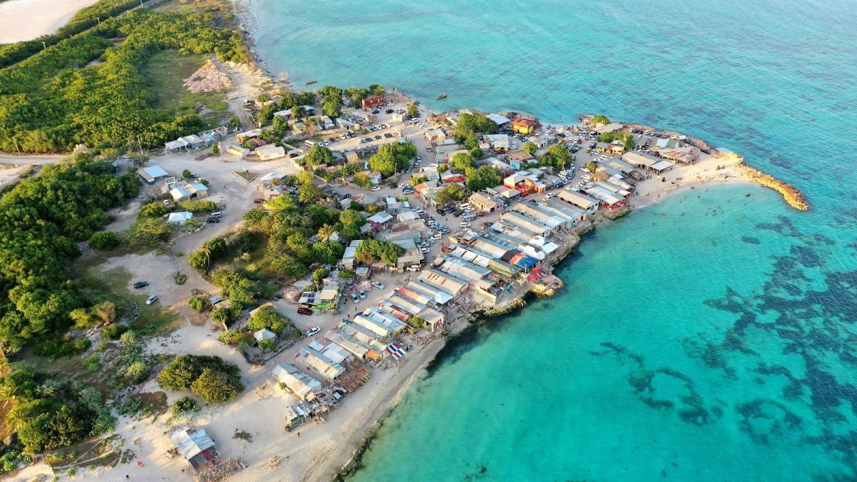 Hellshire Beach, Kingston Hellshire Beach, Kingston
