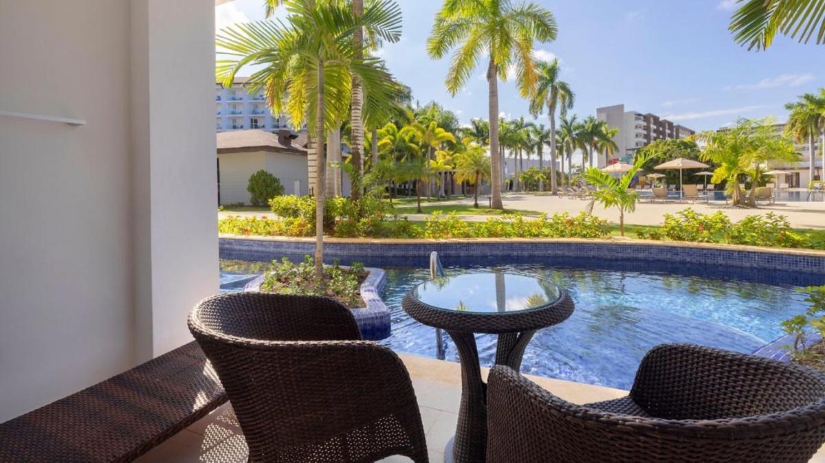 Hideaway at Royalton Blue Waters, Montego Bay