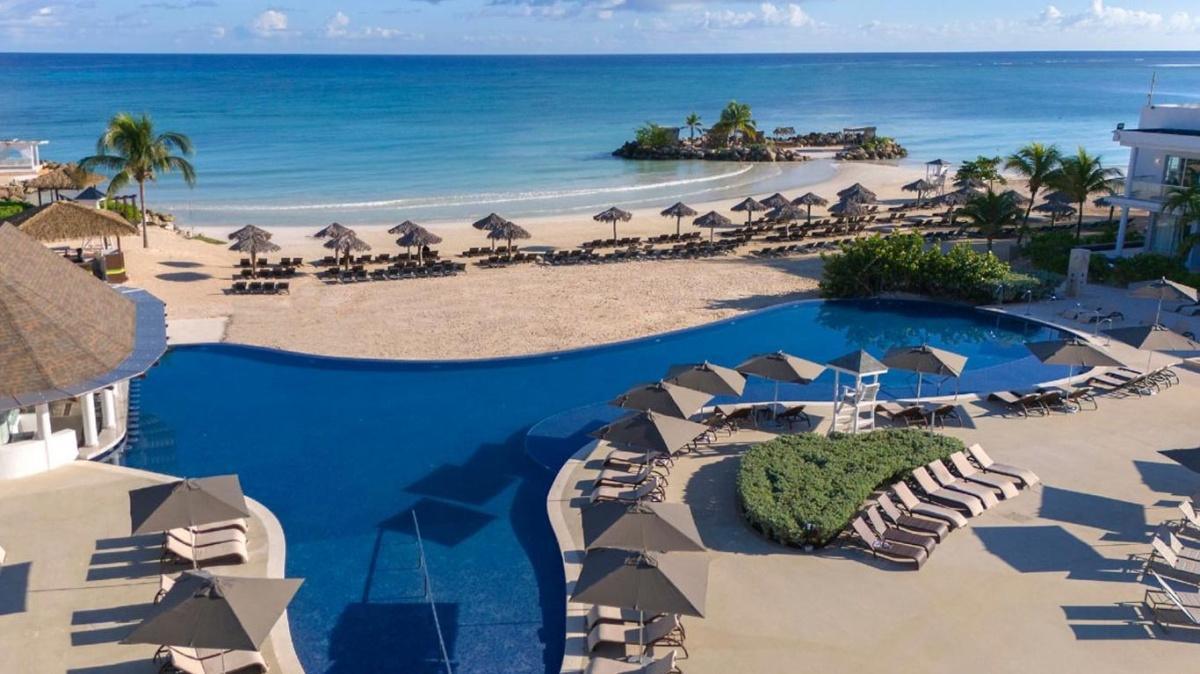Hideaway at Royalton Blue Waters, Montego Bay