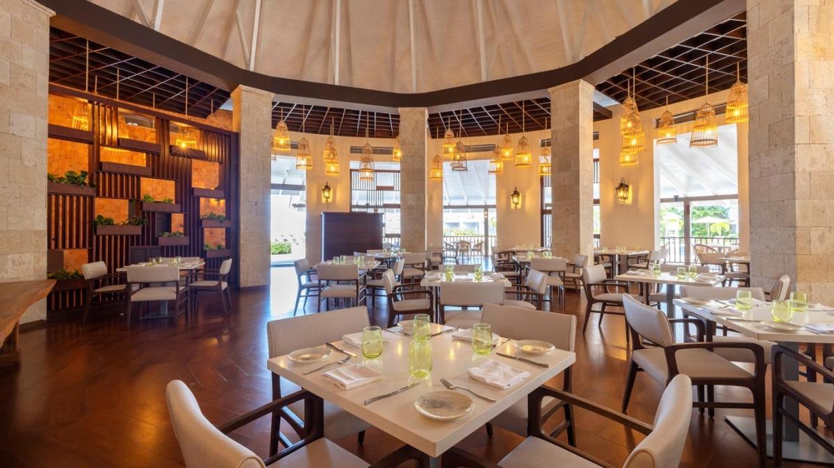 Hideaway at Royalton Blue Waters, Montego Bay