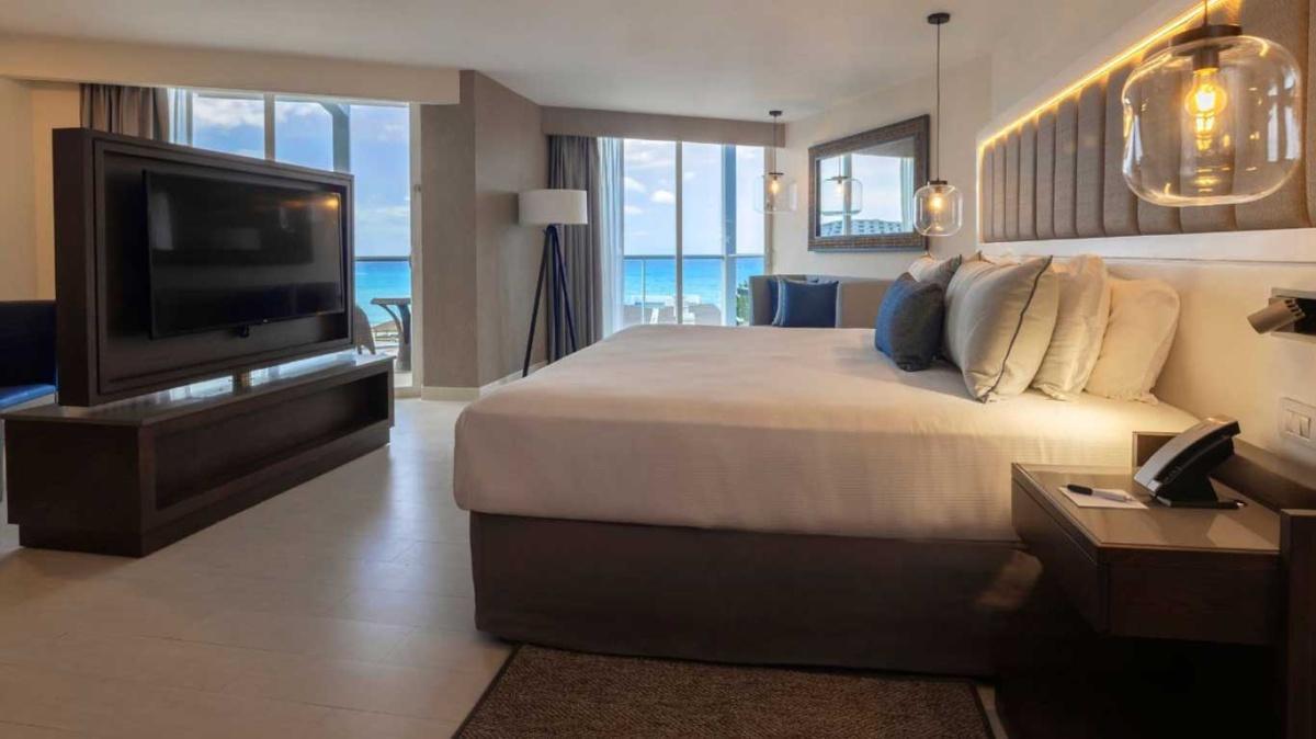 Hideaway at Royalton Blue Waters, Montego Bay Hideaway at Royalton Blue Waters, Montego Bay