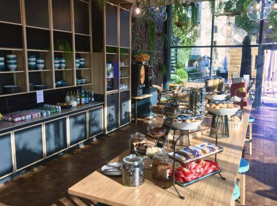 Le Buffet - Petit déjeuner Le Buffet - Petit déjeuner