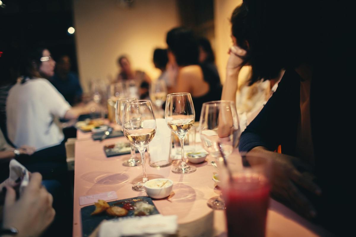 🍹 Cocktail-Service mit mobiler Indoor-Bar