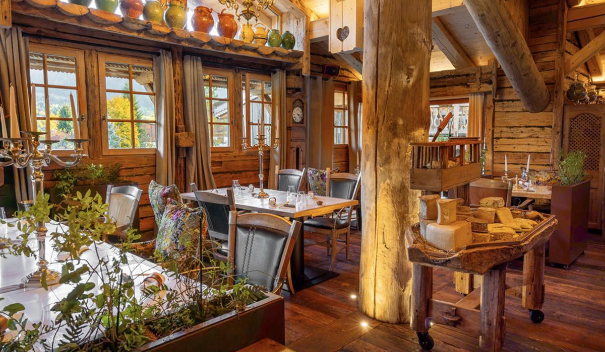 Megève : Marc Veyrat et Mallory Gabsi, le Sommet de la Gastronomie au Naturel Megève : Marc Veyrat et Mallory Gabsi, le Sommet de la Gastronomie au Naturel