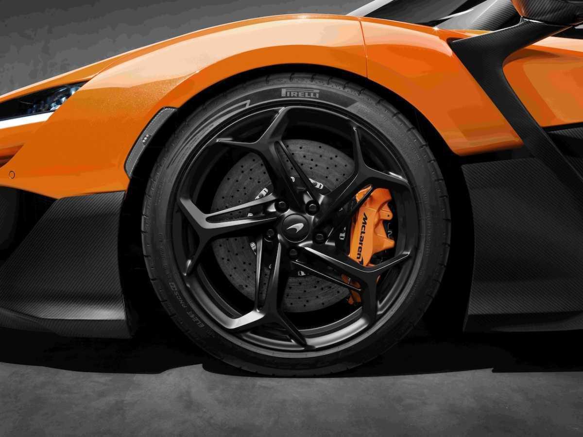 Pirelli Chausse la McLaren W1 de Pneus à plus de 50% durables