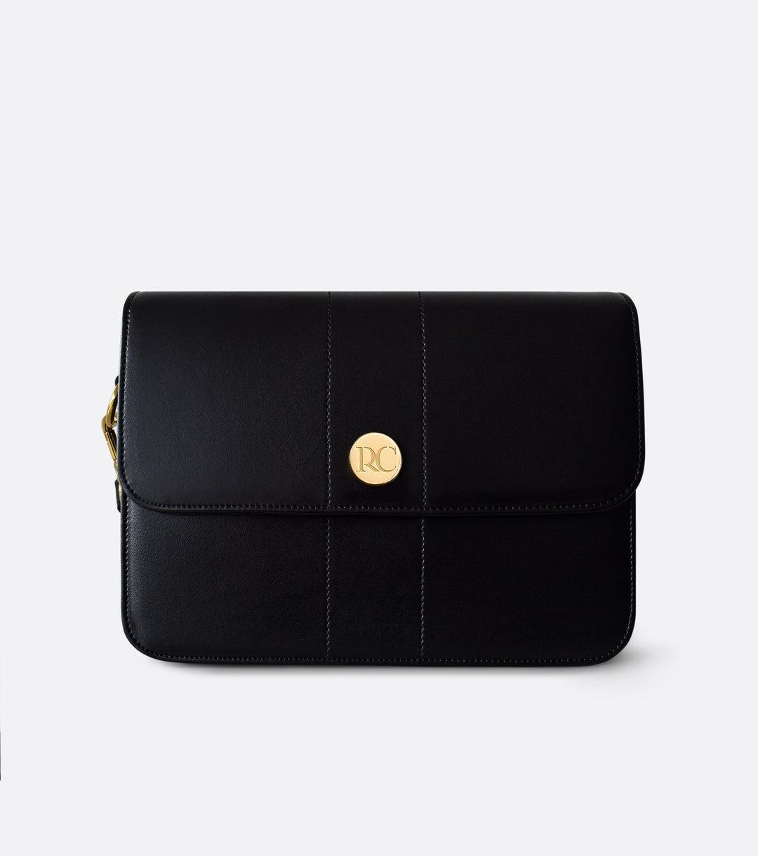 Rive Claire lance sa capsule "Noir Iconique" : une collection exclusive de sacs et bijoux Rive Claire lance sa capsule "Noir Iconique" : une collection exclusive de sacs et bijoux