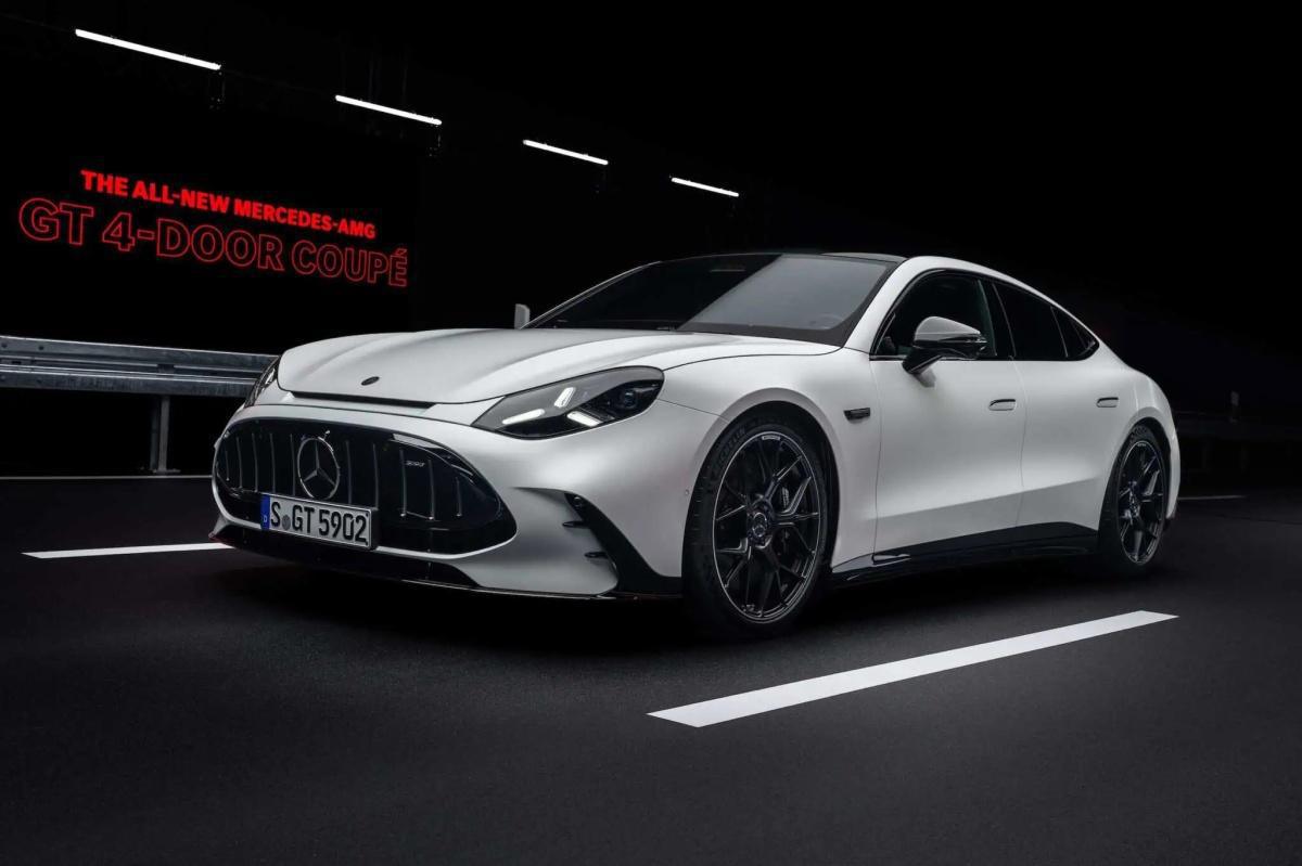 Mercedes-AMG GT Coupé 4 Portes : Le monstre d’Affalterbach passe au vert Mercedes-AMG GT Coupé 4 Portes : Le monstre d’Affalterbach passe au vert