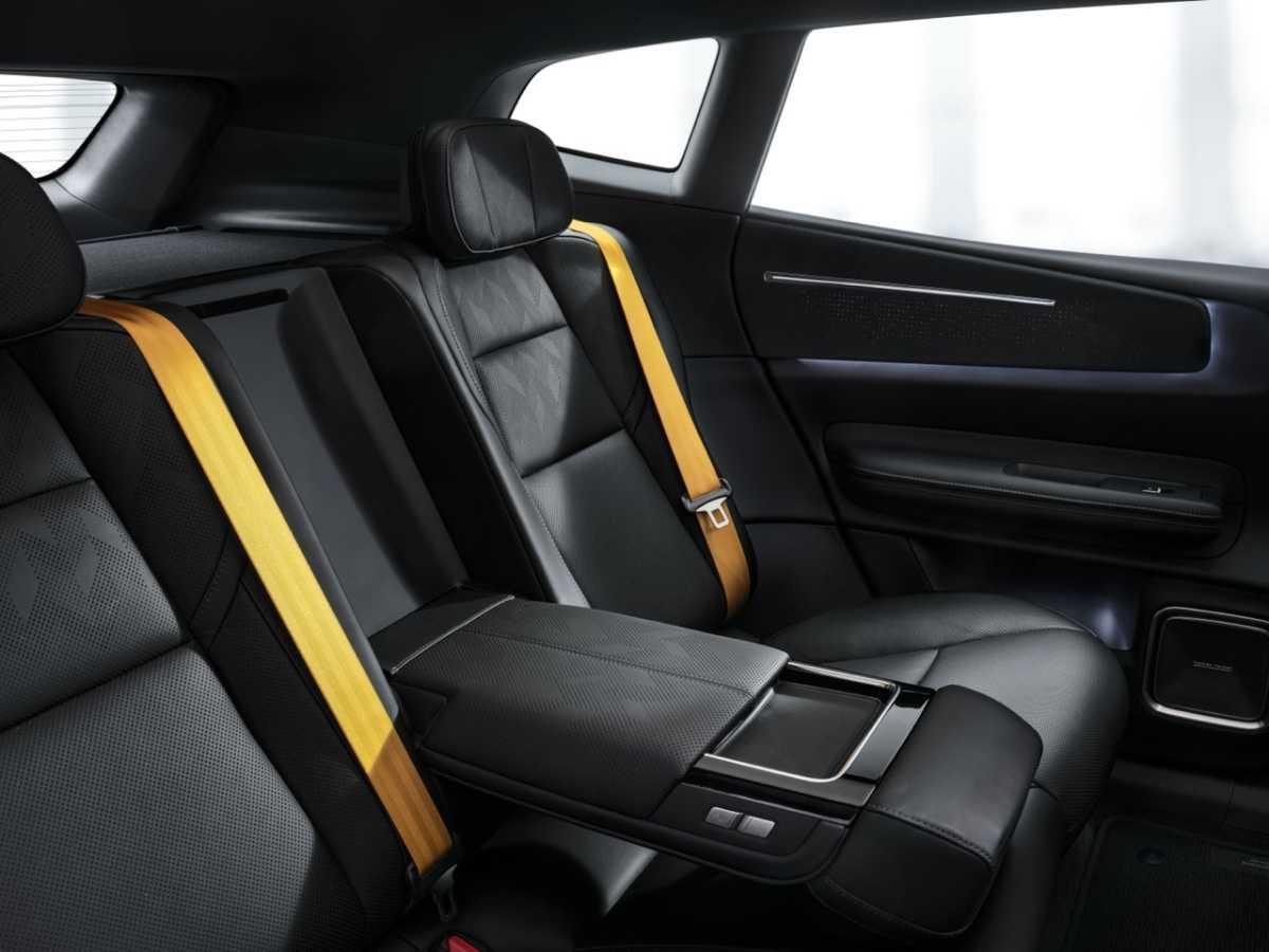 Polestar 4 SUV : quand la performance électrique fait le choix de l’éco-conception Polestar 4 SUV : quand la performance électrique fait le choix de l’éco-conception