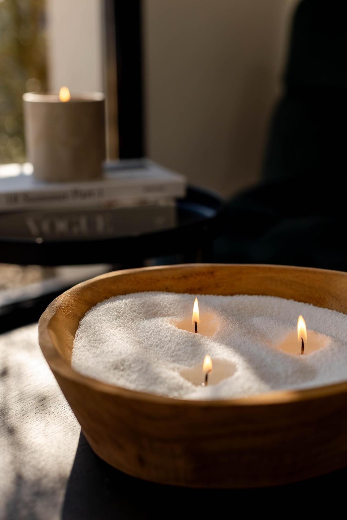 Poudrée Paris, la bougie en perles de cire qui s'adapte à vos contenants Poudrée Paris, la bougie en perles de cire qui s'adapte à vos contenants