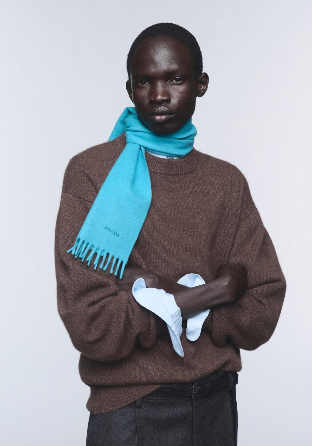 Prada fait entrer le cachemire recyclé dans son prêt-à-porter Prada fait entrer le cachemire recyclé dans son prêt-à-porter