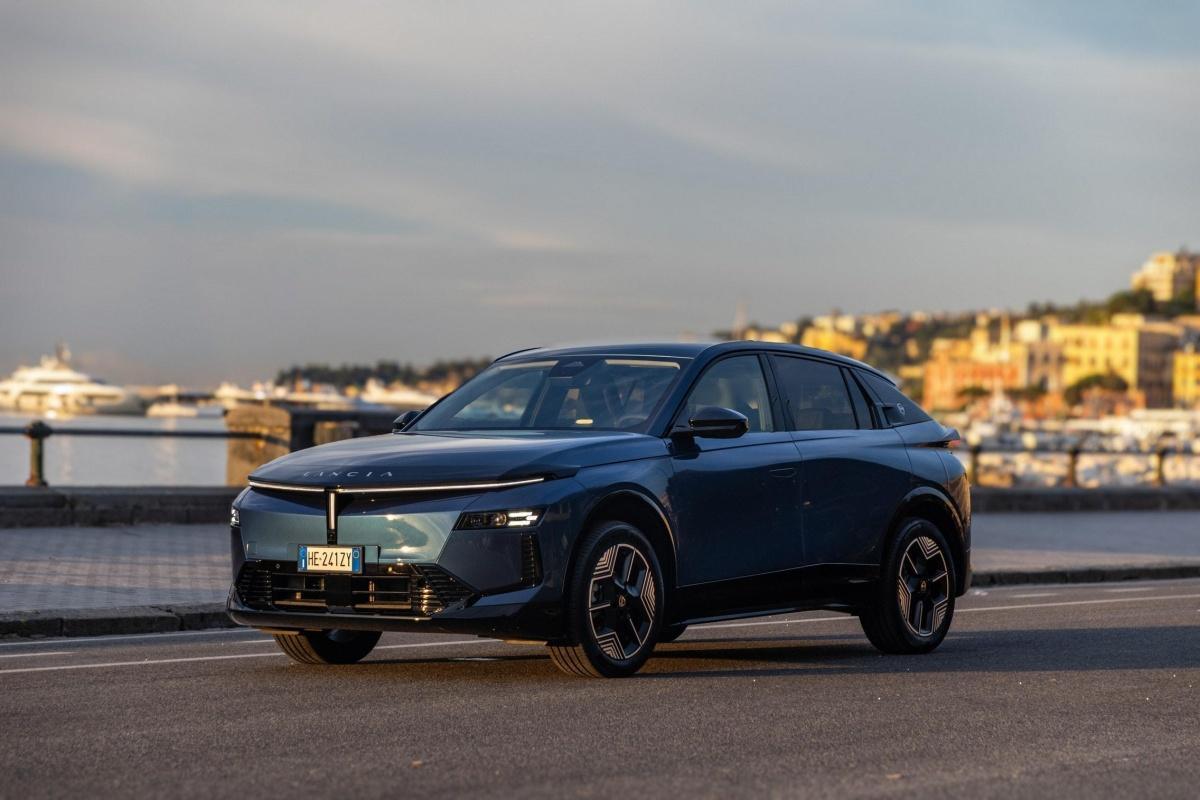 Lancia Gamma électrique : autonomie, puissance et matériaux au Mondial de l’Auto 2026 Lancia Gamma électrique : autonomie, puissance et matériaux au Mondial de l’Auto 2026