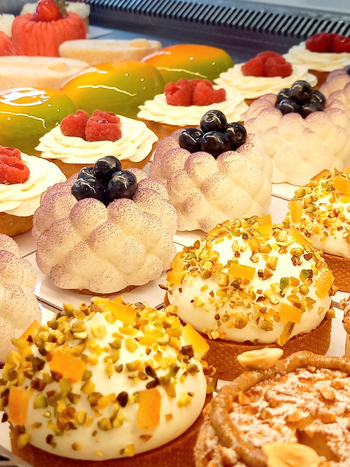 ALEXANDRE BOULANGER BOUTIQUE - Pastry Chef ALEXANDRE BOULANGER BOUTIQUE - Pastry Chef