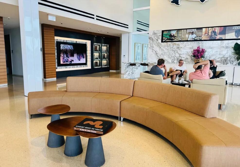 PRIVATE JET MEDIA PRIVATE JET MEDIA