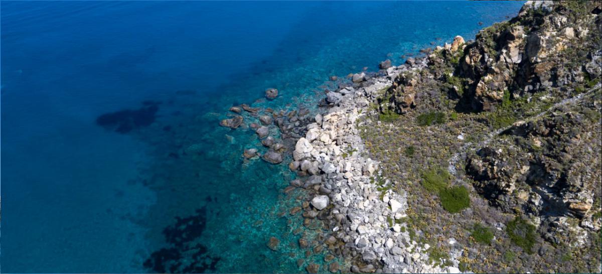 Sopra e Sotto il Mare - Above and Below the Sea Sopra e Sotto il Mare - Above and Below the Sea