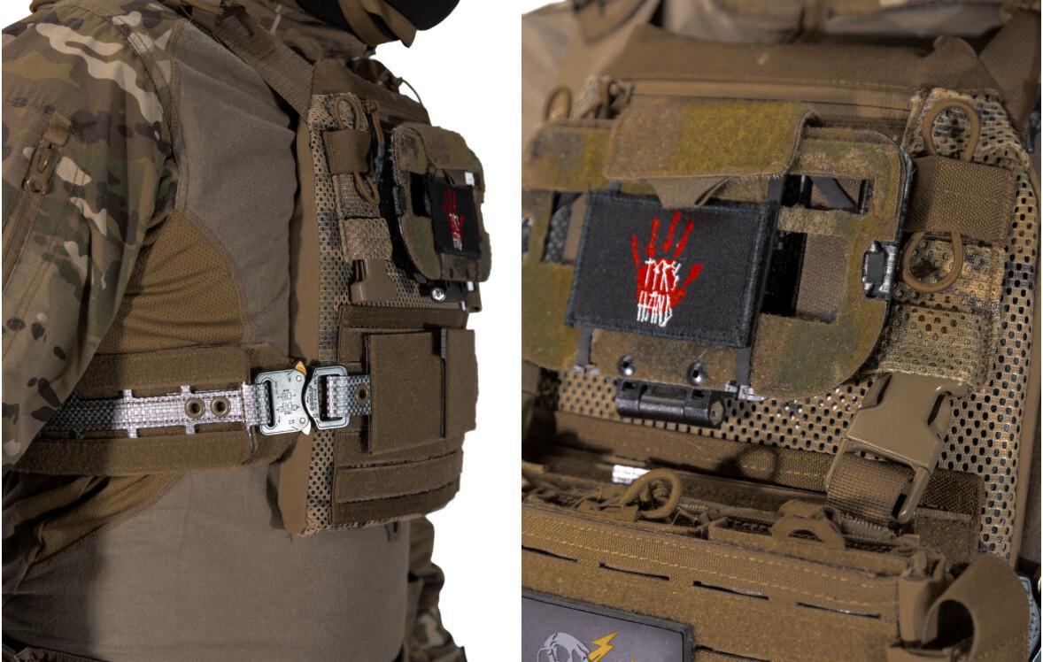 PORTAPLACAS HARALD KING Coyote / Multicam