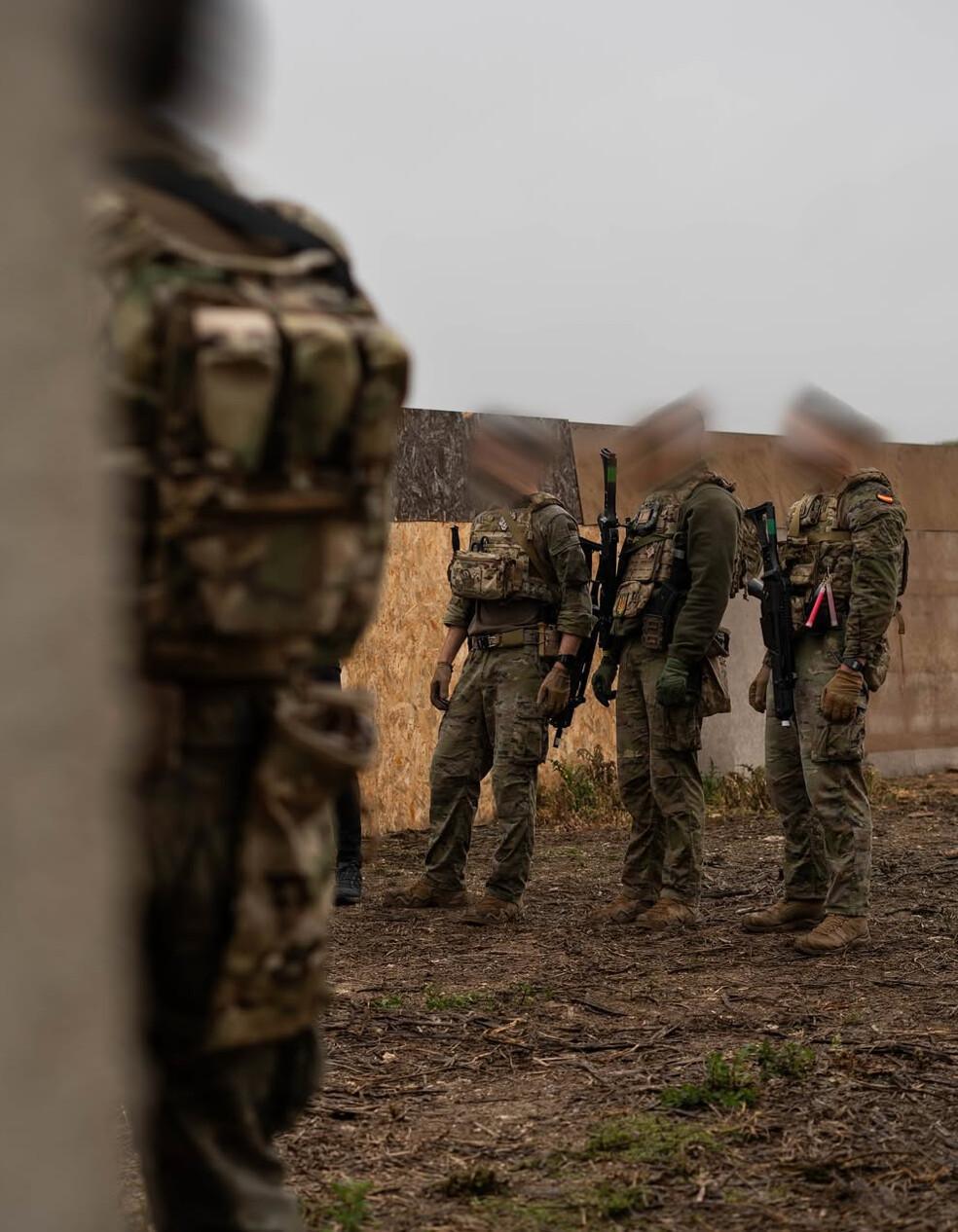 FORMACIÓN THREE WATERS FORMACIÓN THREE WATERS