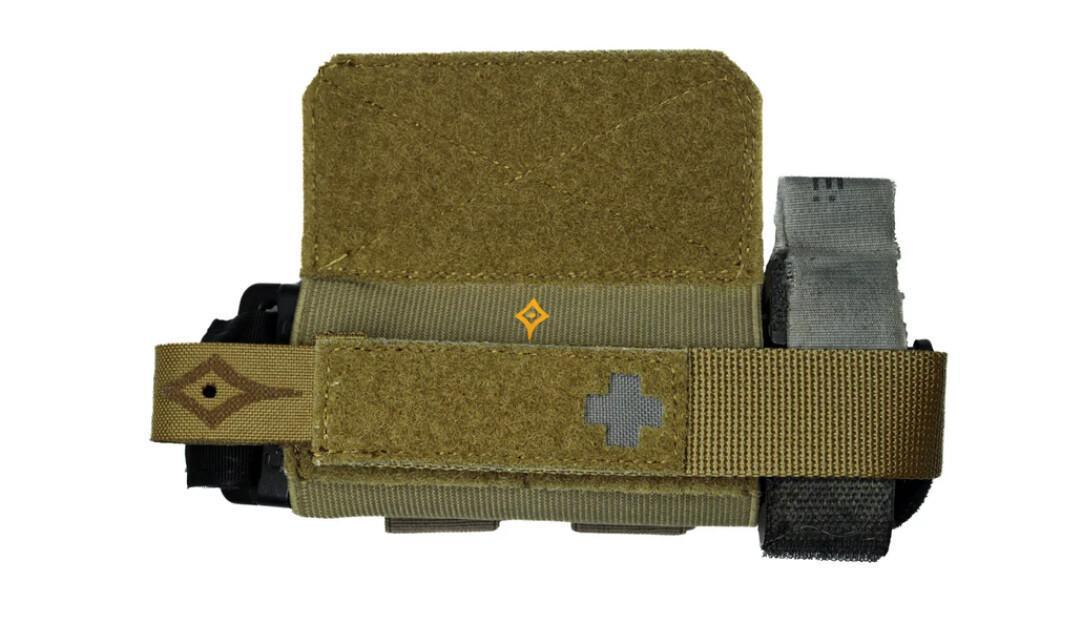 PORTA TORNIQUETE CLAVA-F + CONECTOR MOLLE