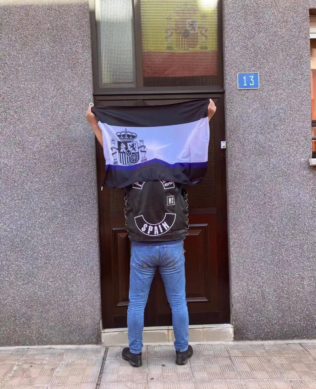 BANDERA TELA ESPAÑA “LA DELGADA LÍNEA AZUL” BANDERA TELA ESPAÑA “LA DELGADA LÍNEA AZUL”