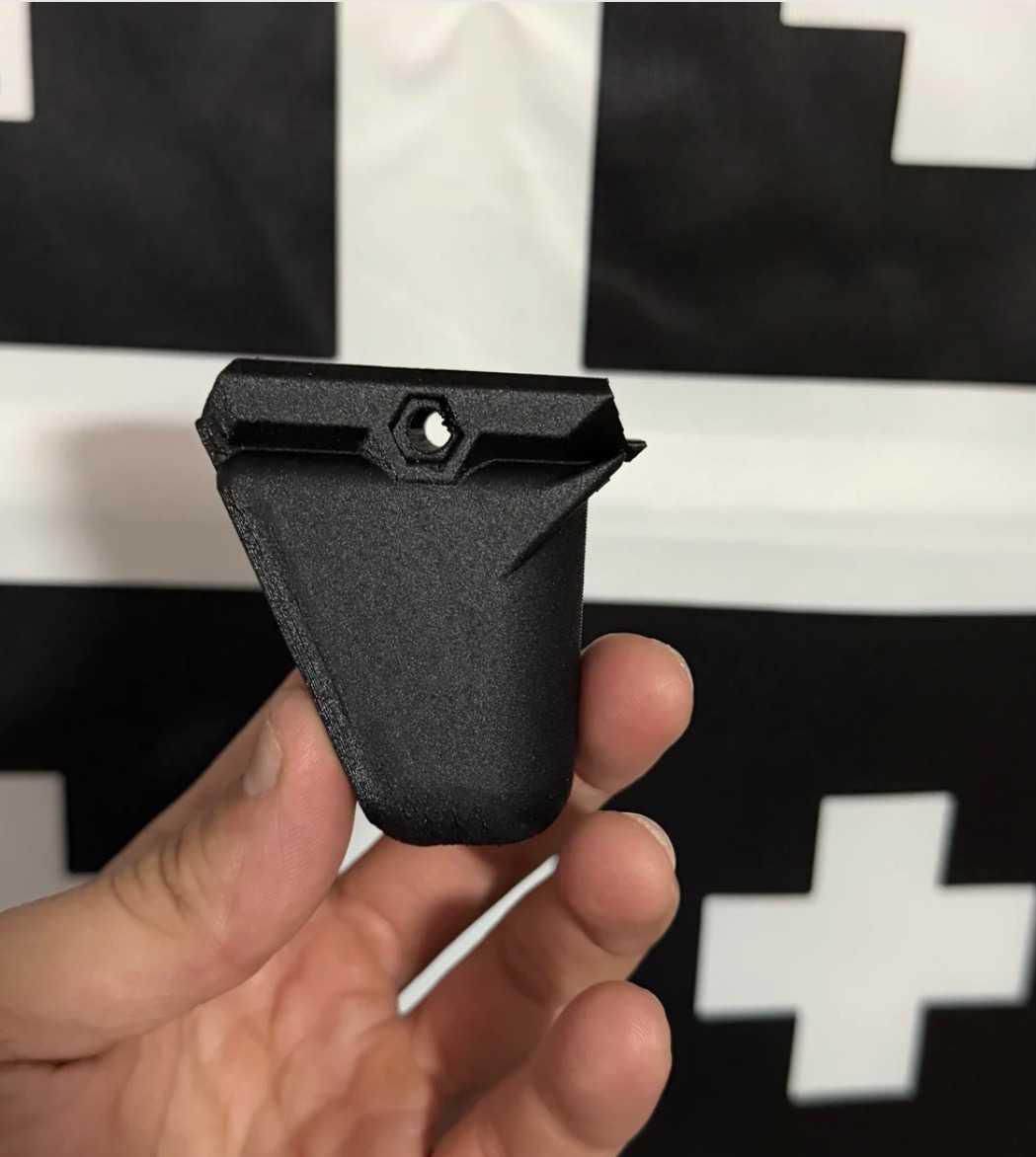 GRIP VERTICAL CORTO | CHERUB