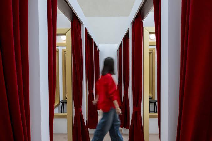 Leandro Erlich — Entre temps
