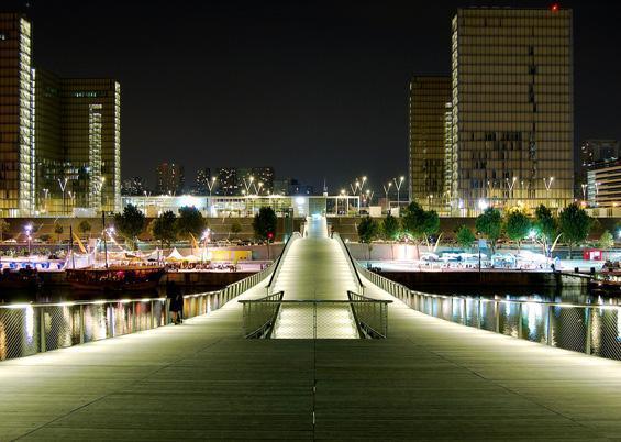 PARIS QUAND IL FAIT NUIT TROP TÔT