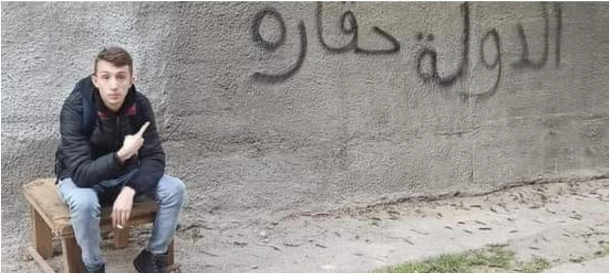 الشاعر الذي أصبح رمزاً للحرية... محمد تدجّديت يُدان بخمس سنوات سجناً في الجزائر الشاعر الذي أصبح رمزاً للحرية... محمد تدجّديت يُدان بخمس سنوات سجناً في الجزائر