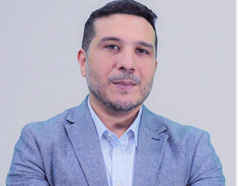 مهدي أغويركات يحصد جائزة سيرة 2025 من الأكاديمية الفرنسية