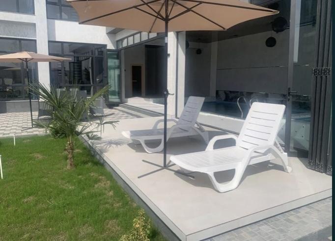 Сдается дом вилла в 5 км от города на долгий и короткие сроки хозяин 6 000 у.е.