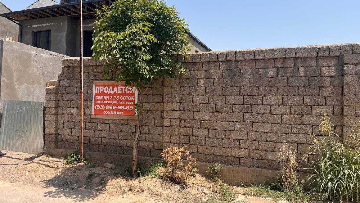 Земля 3,75 сот, около Сельхоз института, обл. ОВВИР, сотка 39 тыс. уе. 1 780 000 000 сум Договорная