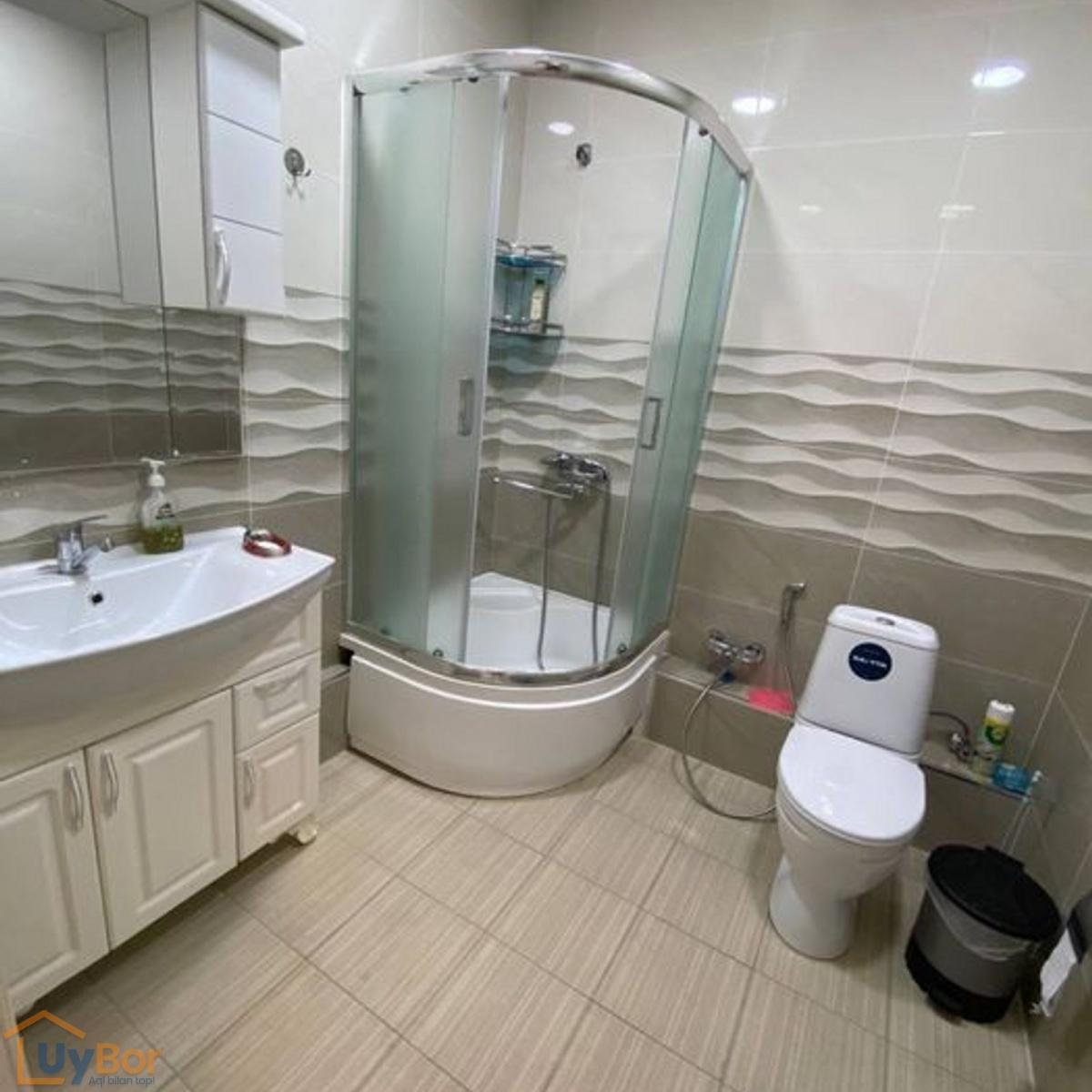 2-комнатная квартира в аренду 830 у.е./мес. 9.54 у.е./м² Комнат 2 Площадь 87 м² Этаж 8/8 Ремонт Евроремонт Материал Панельный 2-комнатная квартира в аренду 830 у.е./мес. 9.54 у.е./м² Комнат 2 Площадь 87 м² Этаж 8/8 Ремонт Евроремонт Материал Панельный