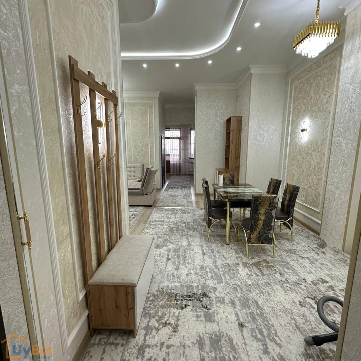 2-комнатная квартира в аренду 900 у.е./мес. 8.18 у.е./м² Комнат 2 Площадь 110 м² Этаж 10/10 Ремонт Евроремонт Материал Кирпичный