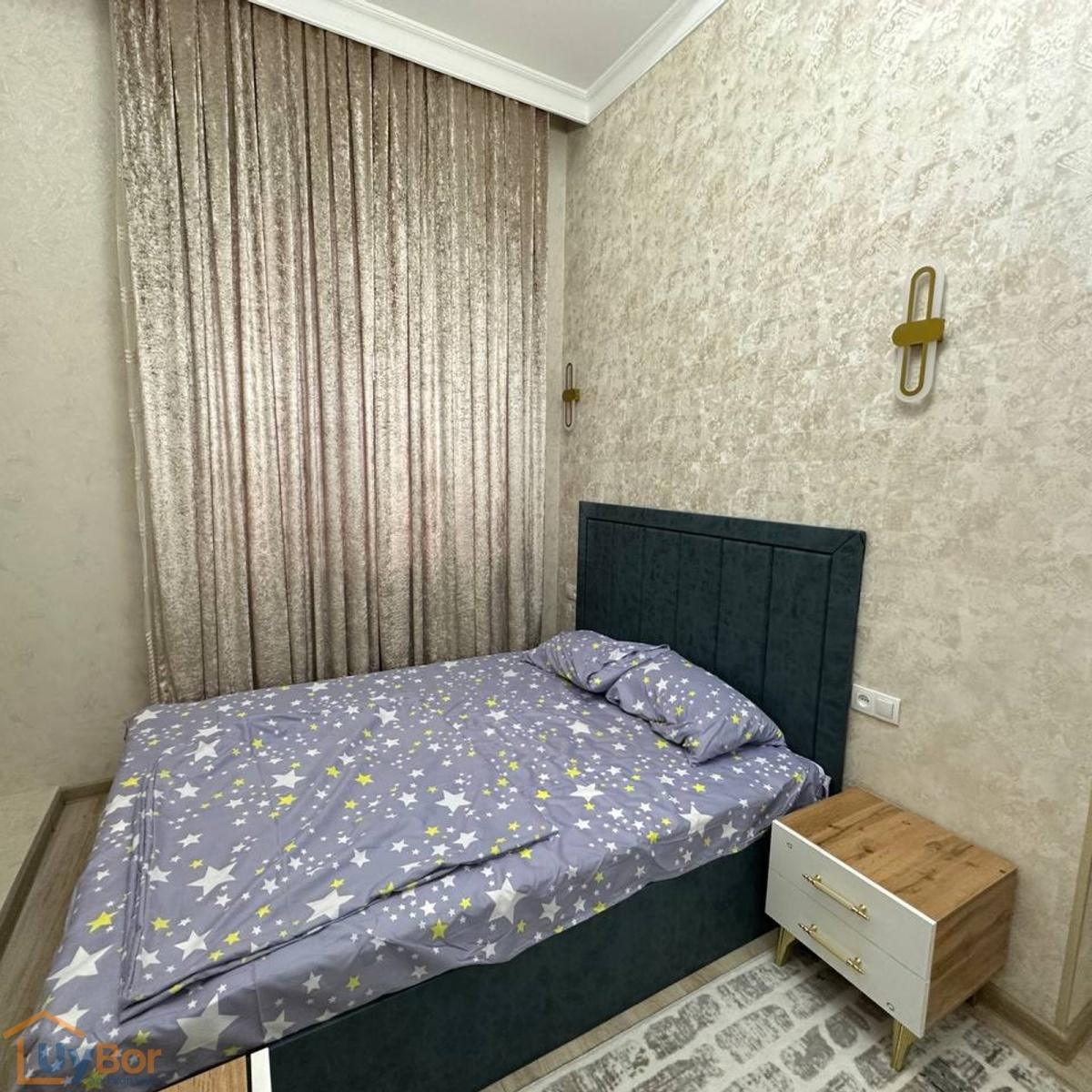 2-комнатная квартира в аренду 900 у.е./мес. 8.18 у.е./м² Комнат 2 Площадь 110 м² Этаж 10/10 Ремонт Евроремонт Материал Кирпичный