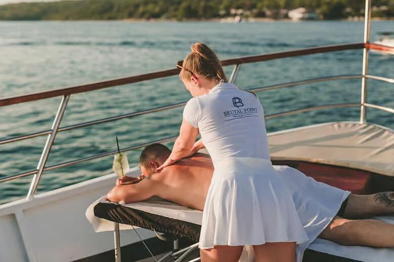 Sunset Boat Tour from Malinska/Njivice – Live Music & Cocktail Sunset Boat Tour from Malinska/Njivice – Live Music & Cocktail