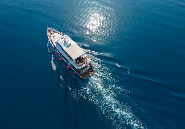 Sunset Boat Tour from Malinska/Njivice – Live Music & Cocktail