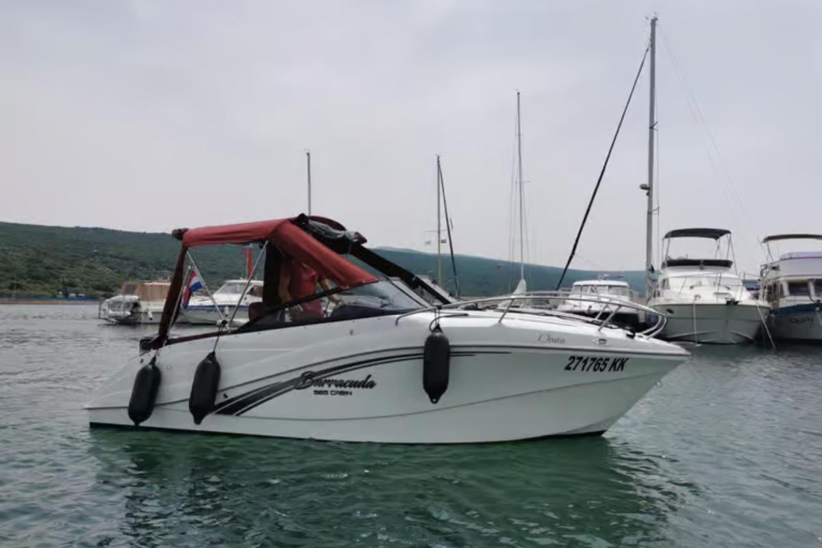 Rent a Boat in Krk – Oki Barracuda 585 Rent a Boat in Krk – Oki Barracuda 585