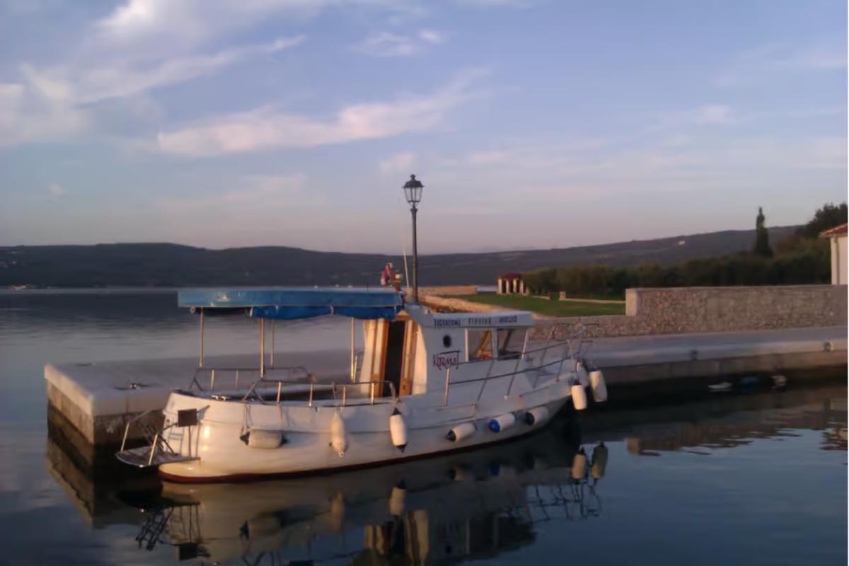 Taxi Boat Tour Stara Baška & Plavnik – Bays & Nature Taxi Boat Tour Stara Baška & Plavnik – Bays & Nature