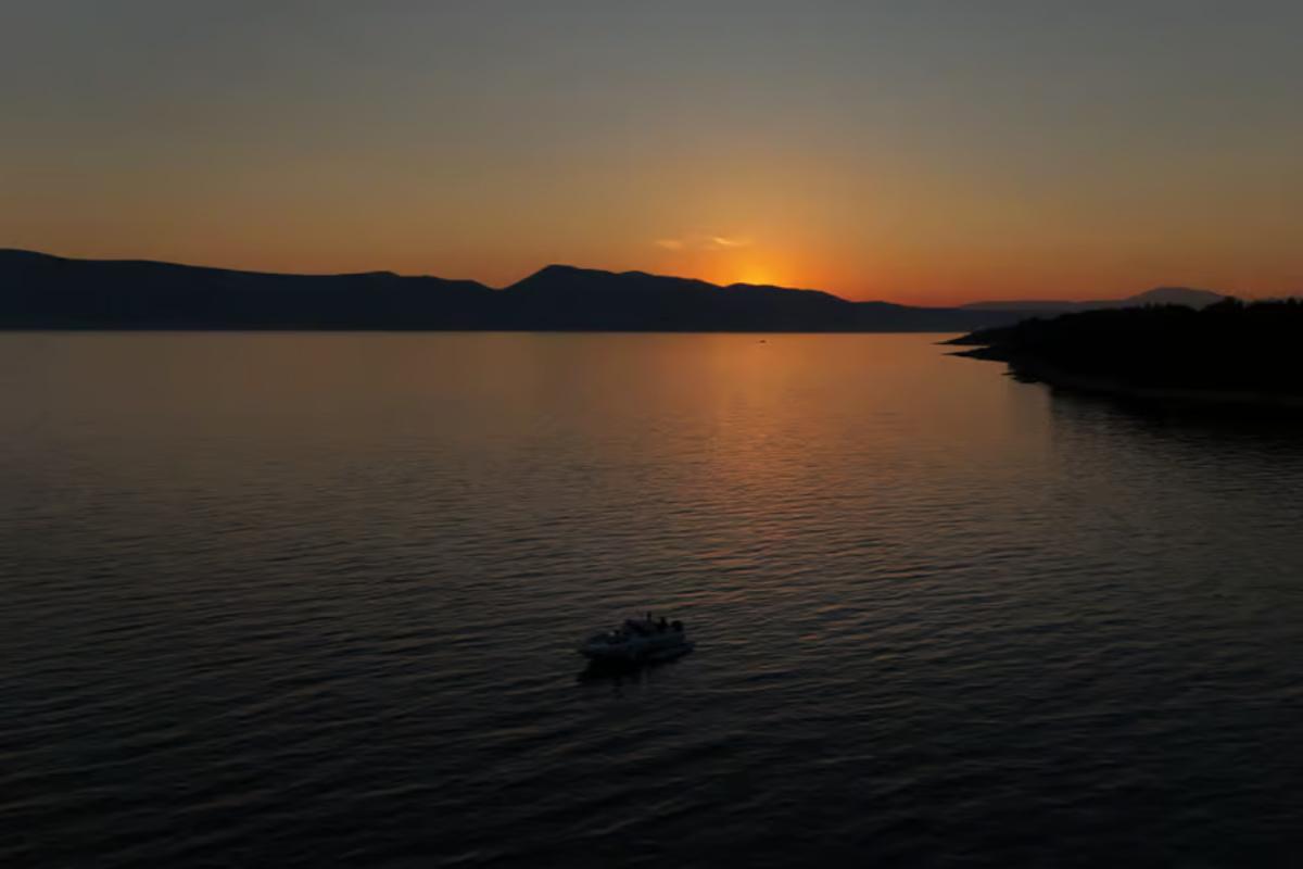 Sunset Boat Tour in Krk – Wine & Dolphin Watching Sunset Boat Tour in Krk – Wine & Dolphin Watching