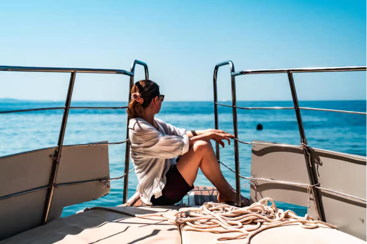 Boat Tour to Plavnik Island – Half-Day Trip from Punat