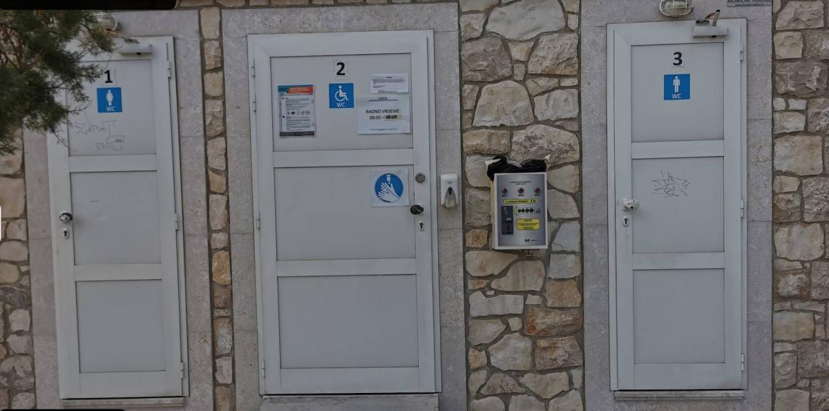 Public Toilet (Baška) €1 fee